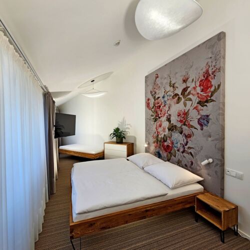 Mountain View Upstairs Double Room (extra bed available)