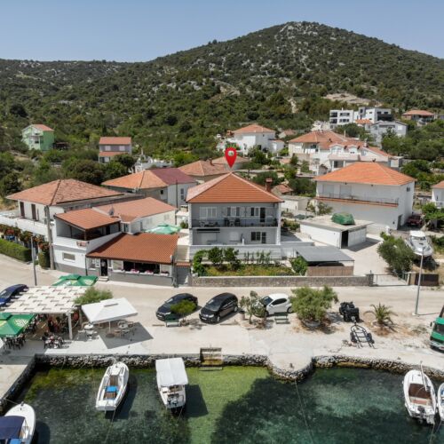 Sea View 2-Room Air Conditioned Apartment for 4 Persons A-25256-a