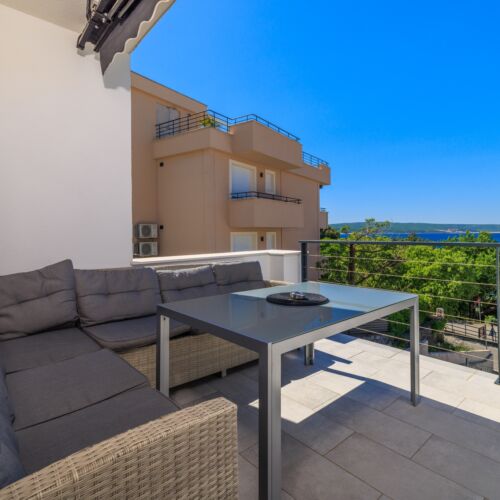 Sea View 2-Room Balcony Apartment for 4 Persons (extra beds available)