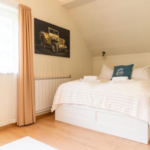 Garden View Pleasant Interior Design Double Room