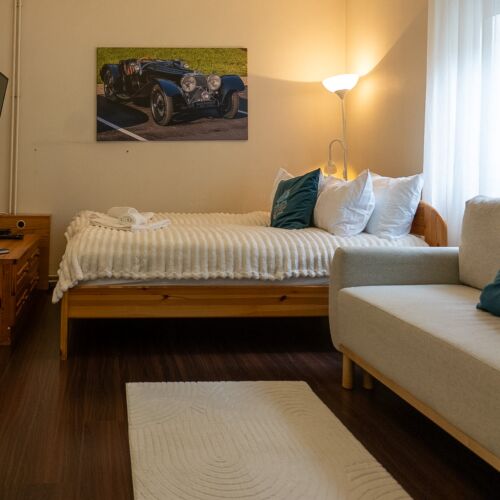 Garden View Pleasant Interior Design 2-Room Suite for 5 Persons