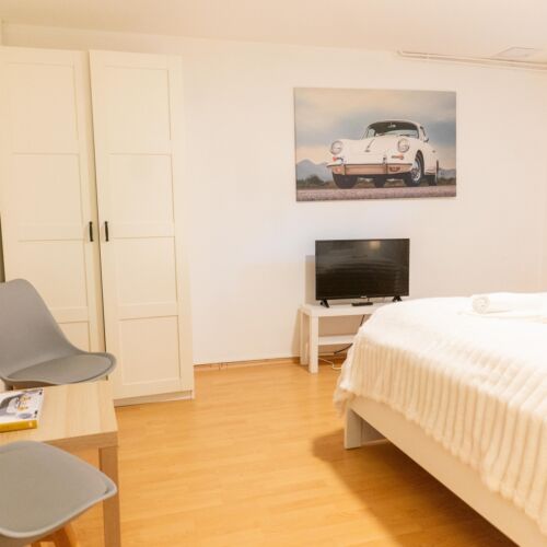Garden View Pleasant Interior Design 2-Room Apartment for 5 Persons