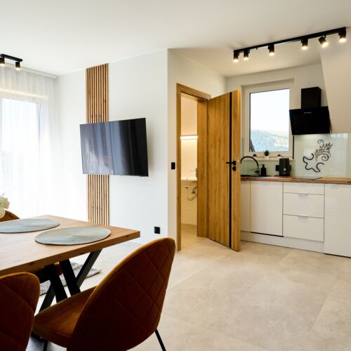 Mountain View 2-Room Balcony Apartment for 5 Persons