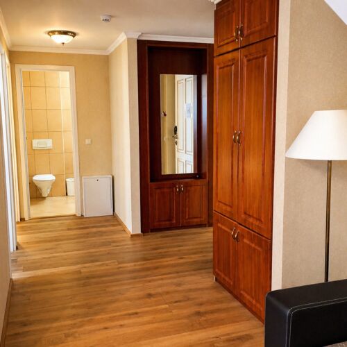 1-Room Suite for 2 Persons (extra bed available)