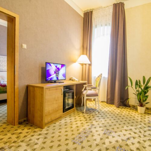 Chateau 2-Room Suite for 3 Persons