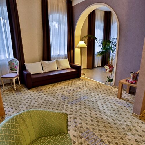 1-Room Suite for 2 Persons