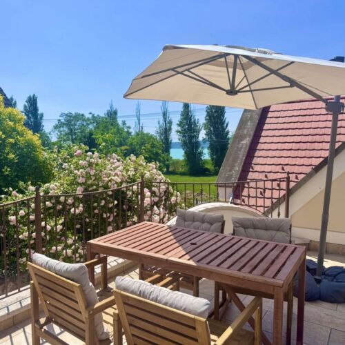 View to the Lake Air Conditioned Summer House for 6 Persons (extra bed available)