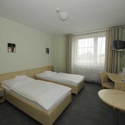 Twin Room with Shower