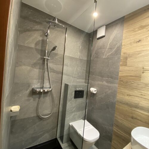 Upstairs Double Room ensuite