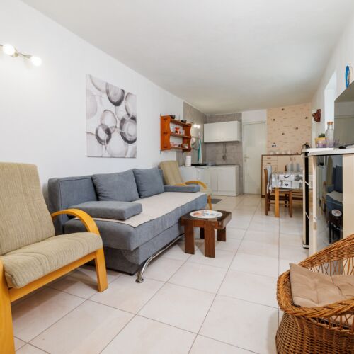 Sea View Holiday Home for 4 Persons with Terrace