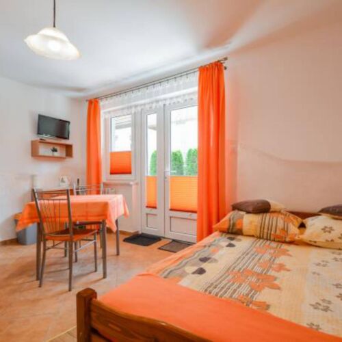 Triple Room with Shower and Kitchenette