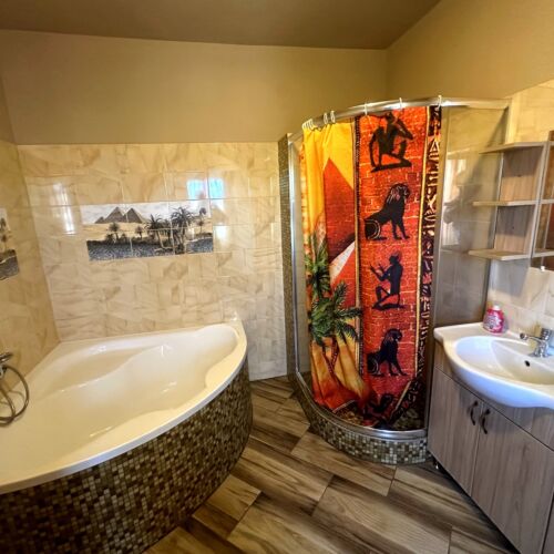 River View Upstairs 2-Room Apartment for 7 Persons (extra bed available)