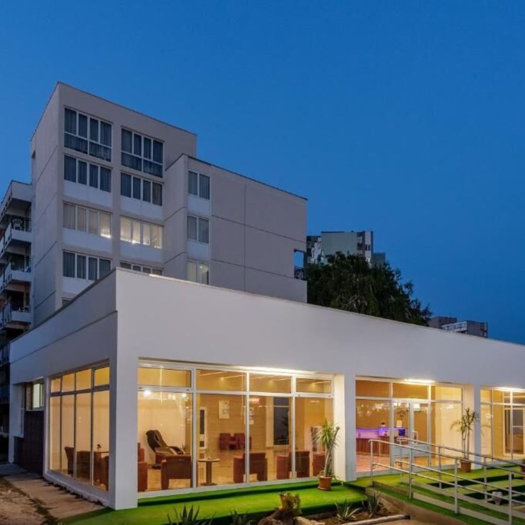 Hotel Siret Saturn